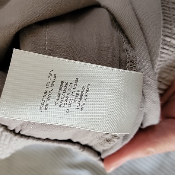 Aritzia Wilfred Cotton Linen shorts - Picture 3 of 4